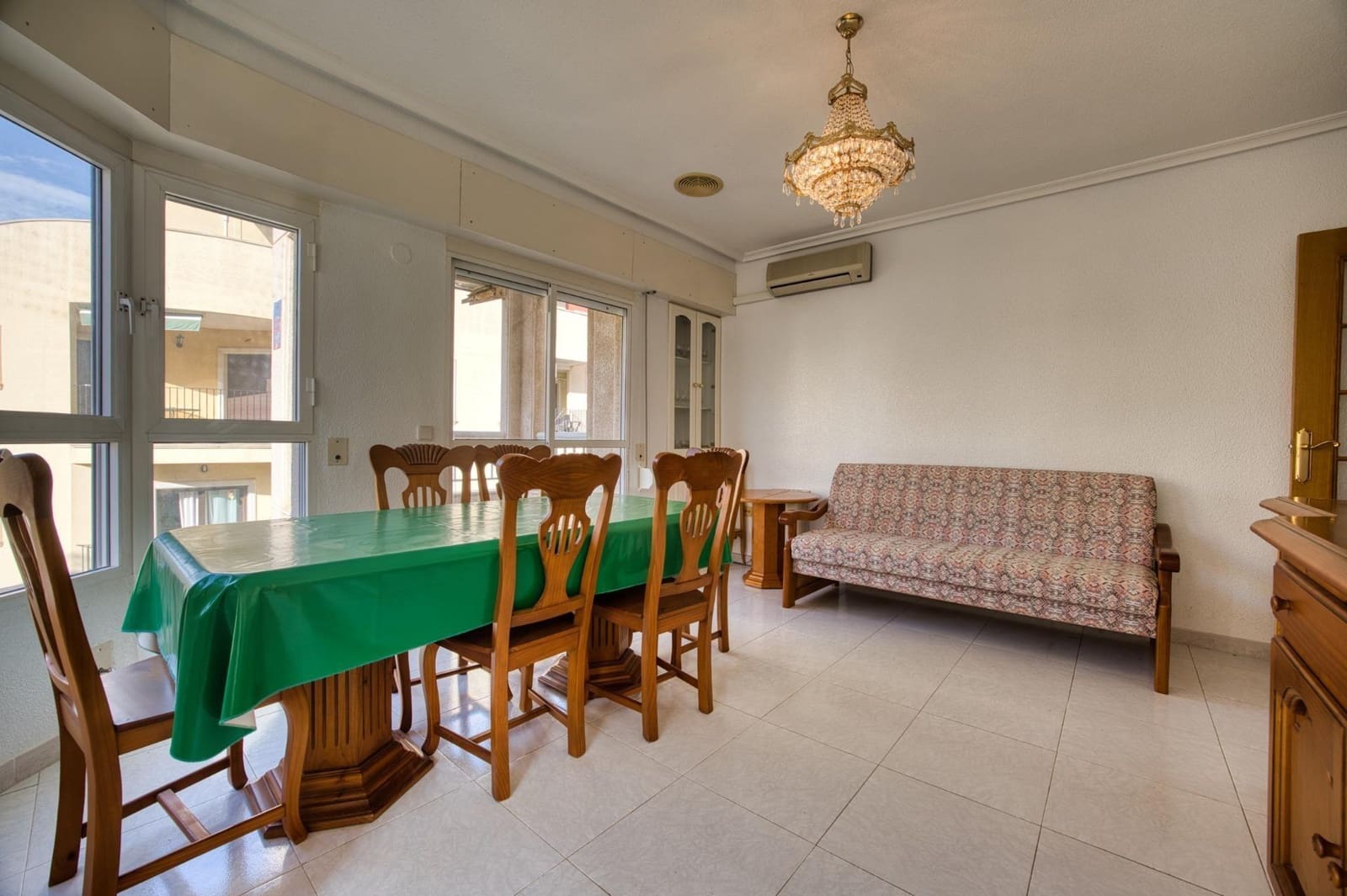 3 sovrum Lägenhet till salu i Torrevieja - 136 000 € (Ref: 9940005)