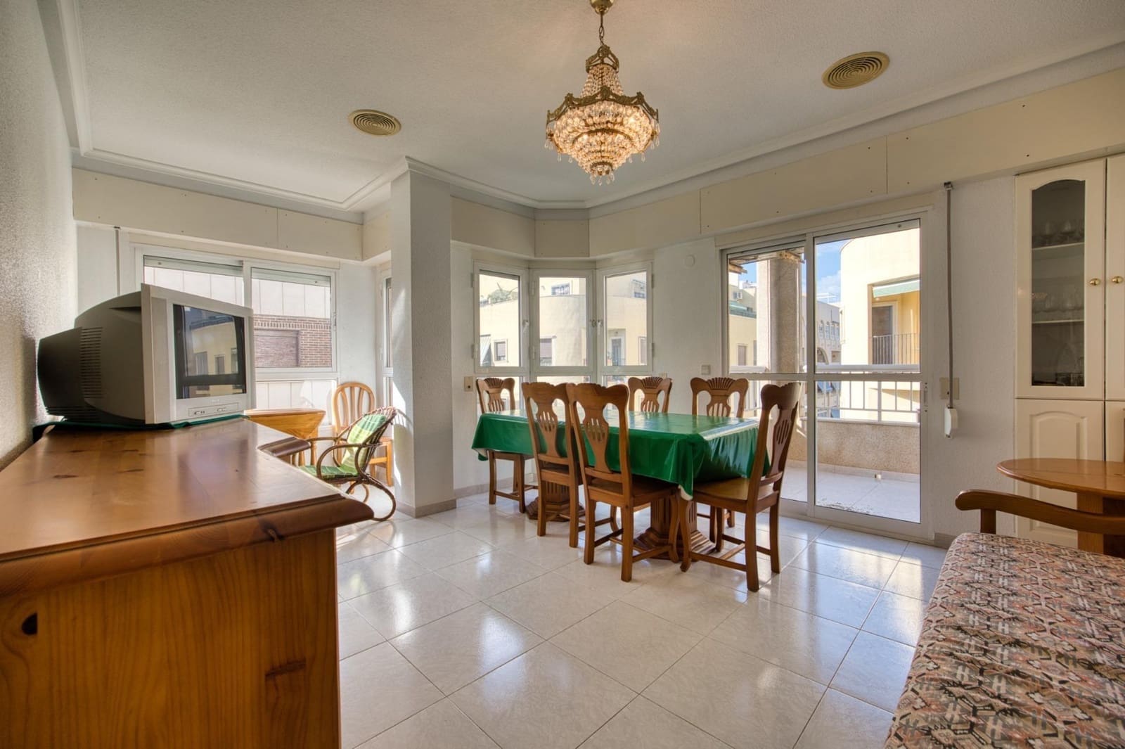 3 sovrum Lägenhet till salu i Torrevieja - 136 000 € (Ref: 9940005)