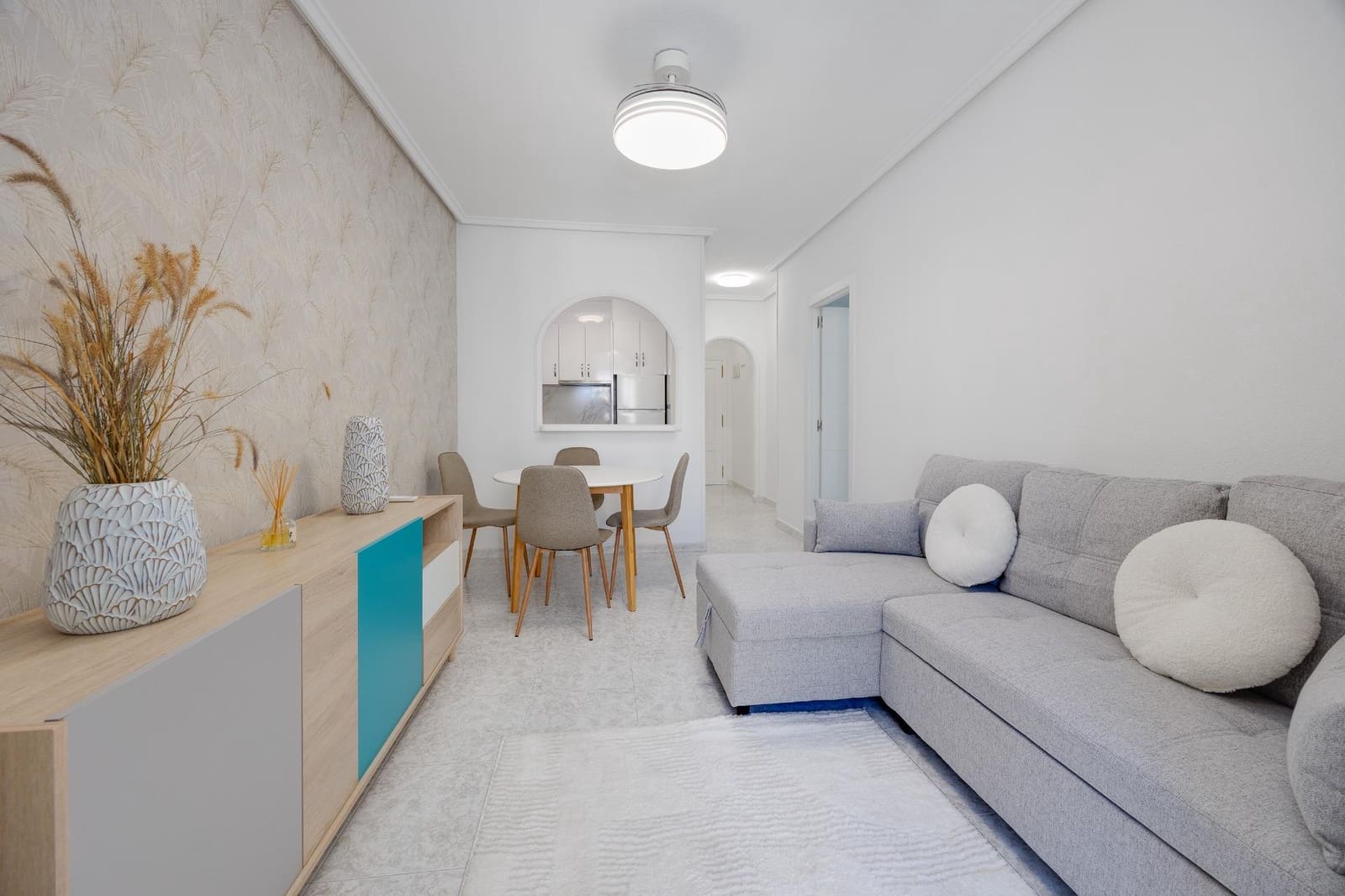 2 makuuhuone Huoneisto myytävänä paikassa Torrevieja - 155 000 € (Ref: 9947944)