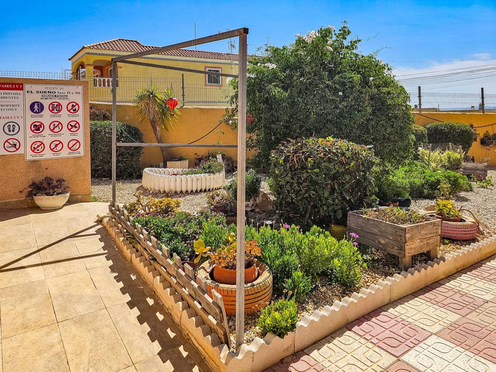 1 quarto Apartamento para venda em Torrevieja com piscina - 90 000 € (Ref: 9954258)