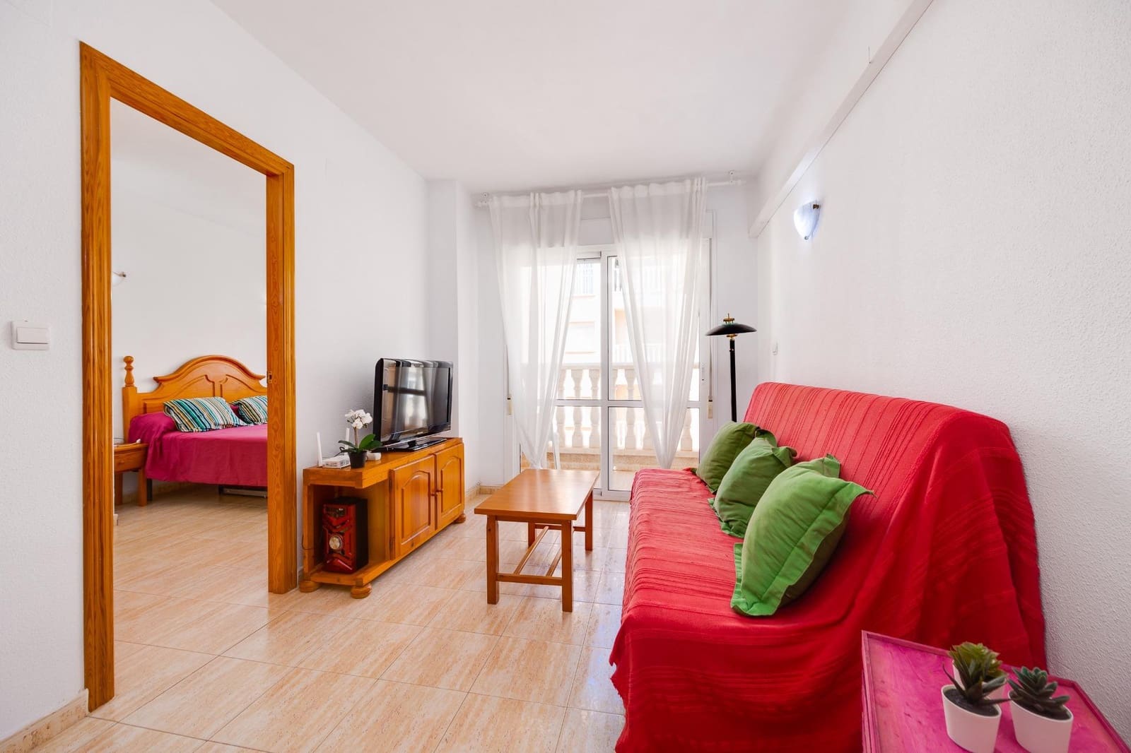 2 bedroom Apartment for sale in Torrevieja with pool - € 139,900 (Ref: 9962741)