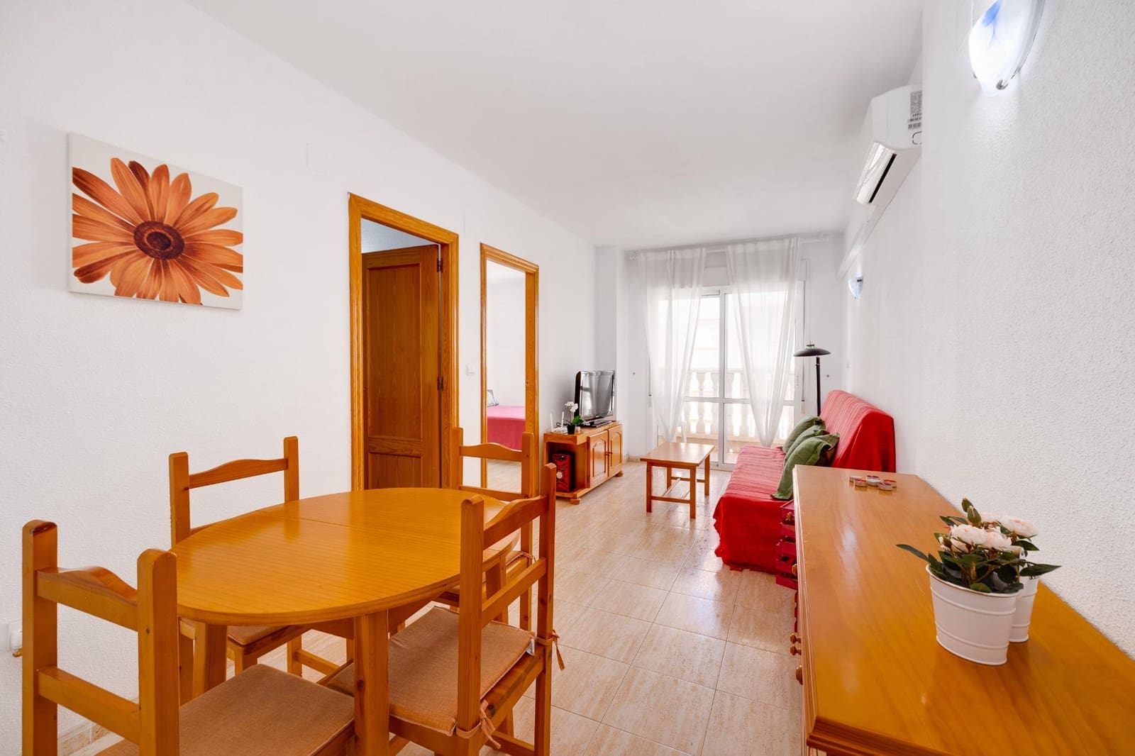 2 bedroom Apartment for sale in Torrevieja with pool - € 139,900 (Ref: 9962741)