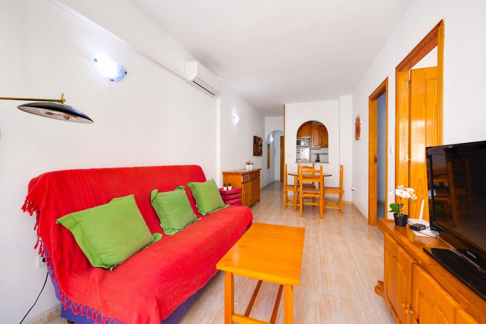 2 bedroom Apartment for sale in Torrevieja with pool - € 139,900 (Ref: 9962741)
