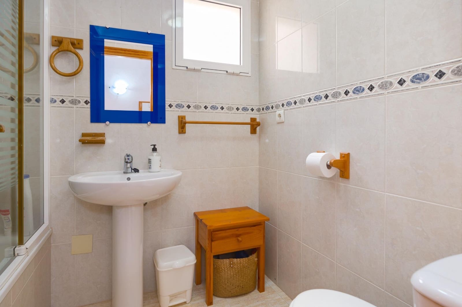 2 bedroom Apartment for sale in Torrevieja with pool - € 139,900 (Ref: 9962741)