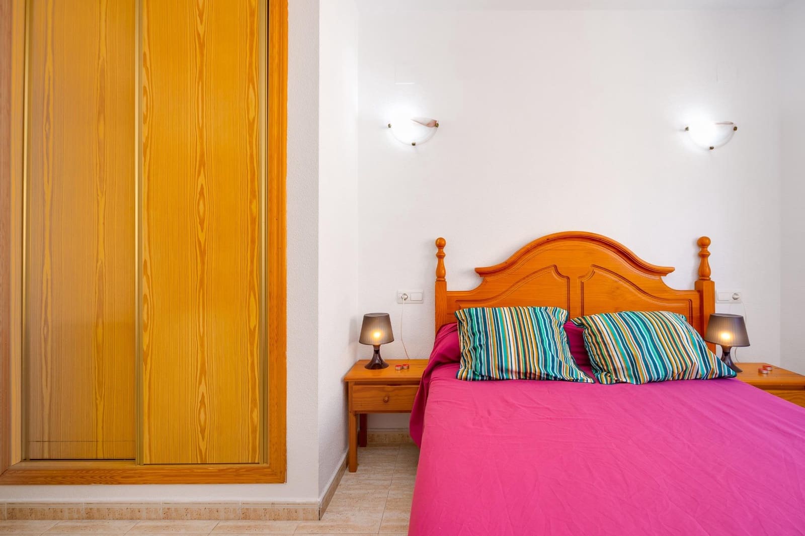 2 bedroom Apartment for sale in Torrevieja with pool - € 139,900 (Ref: 9962741)