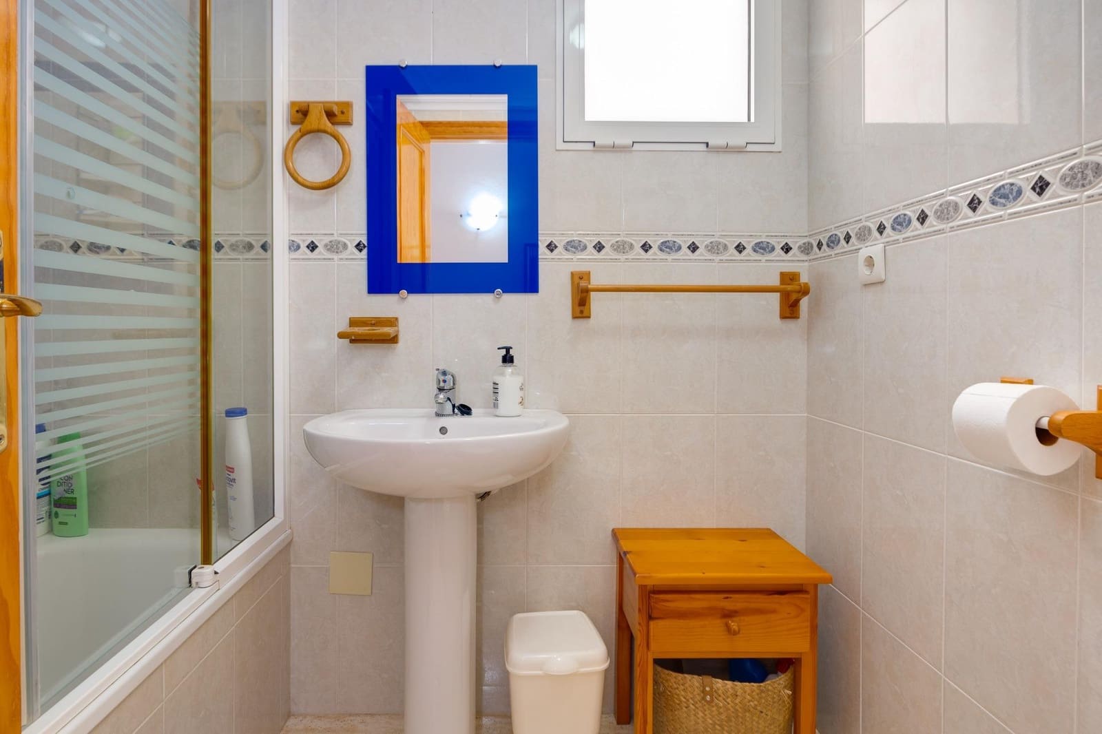 2 bedroom Apartment for sale in Torrevieja with pool - € 139,900 (Ref: 9962741)