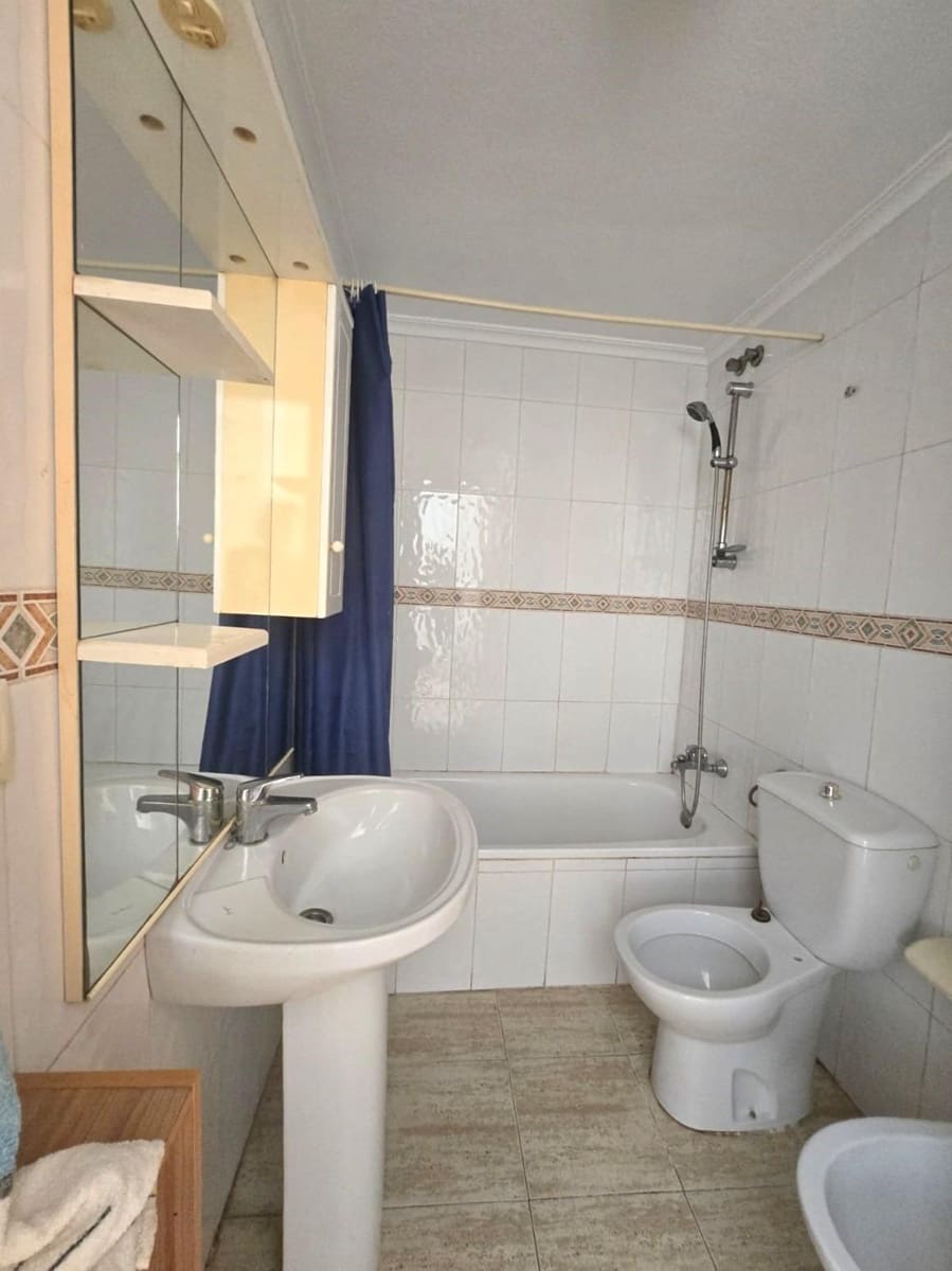 1 slaapkamer Appartement te koop in Torrevieja - € 107.000 (Ref: 9977344)