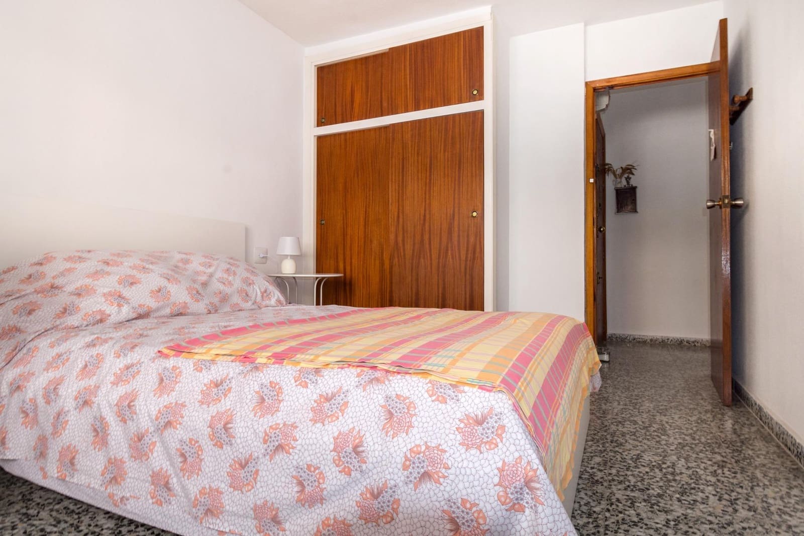 Apartamento de 3 habitaciones en Torrevieja en venta - 250.000 € (Ref: 9990751)