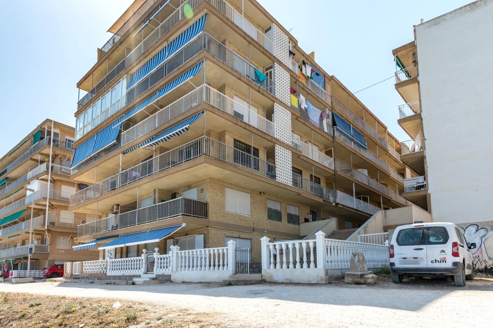 Apartamento de 3 habitaciones en Torrevieja en venta - 250.000 € (Ref: 9990751)