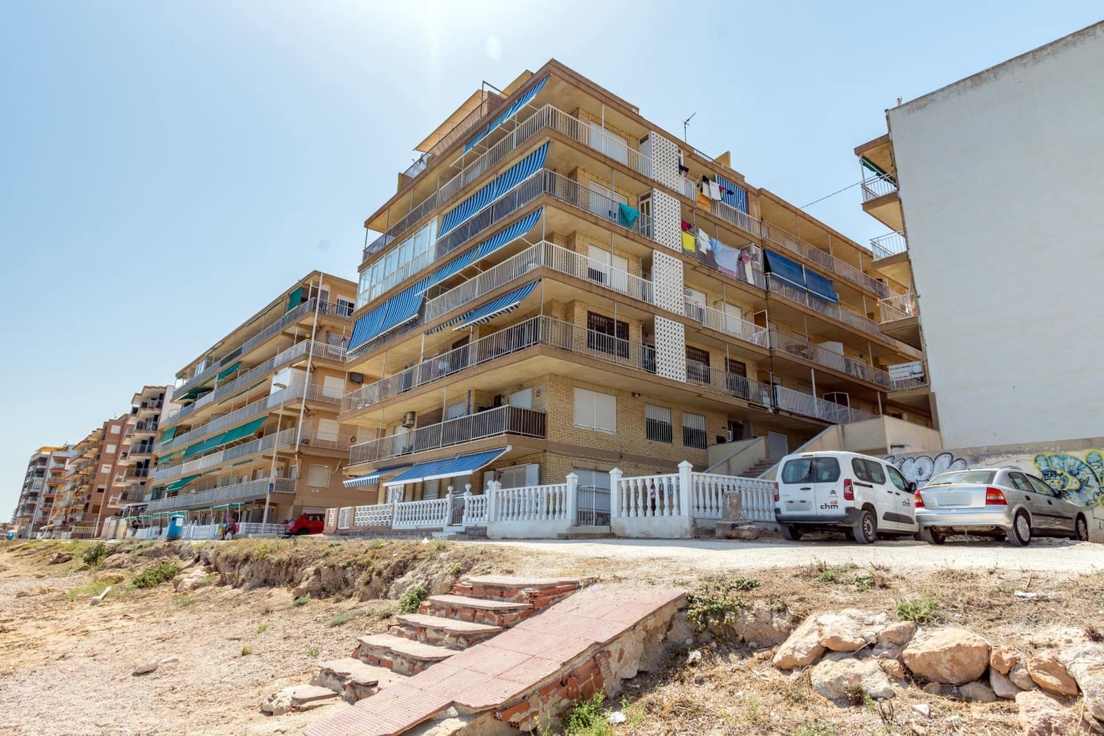 Apartamento de 3 habitaciones en Torrevieja en venta - 250.000 € (Ref: 9990751)