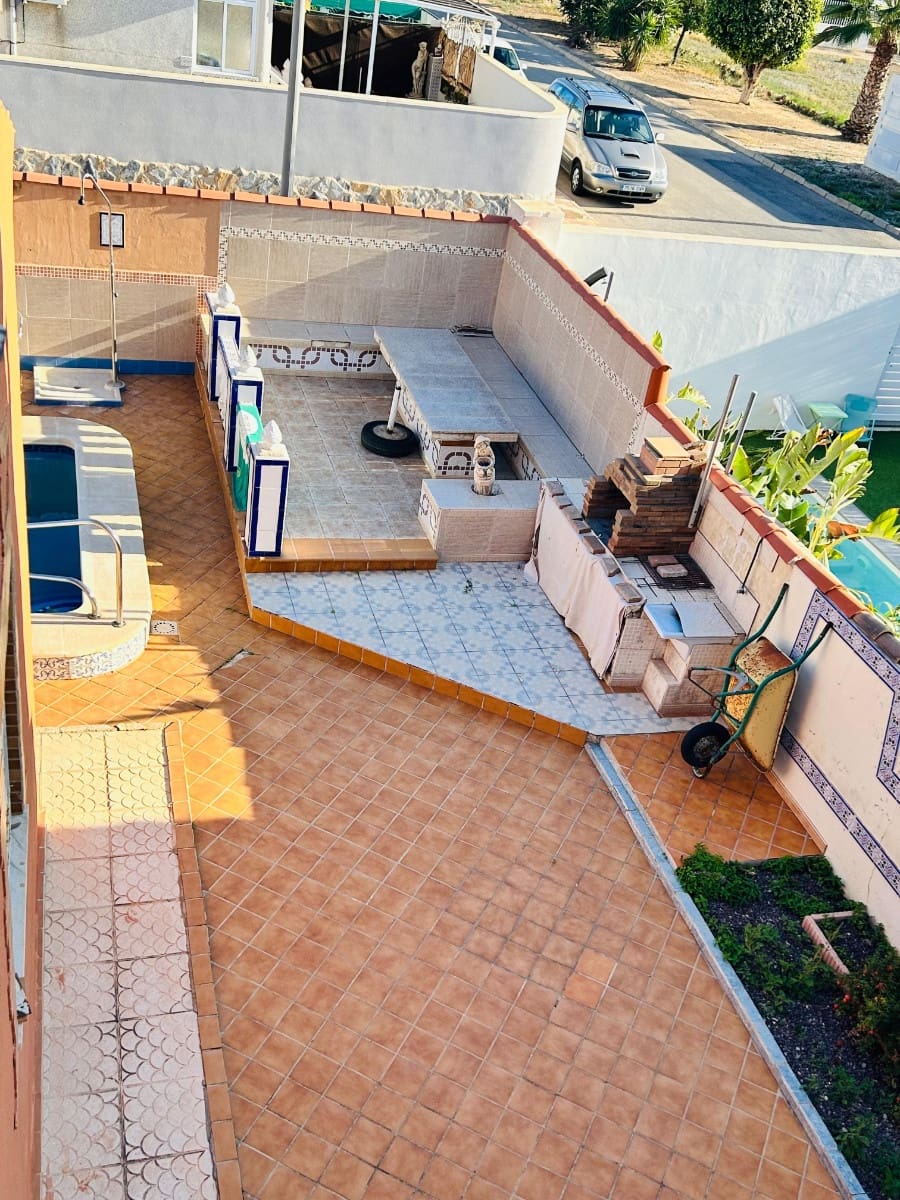 2 bedroom Villa for sale in San Luis, Torrevieja with pool € 199,000