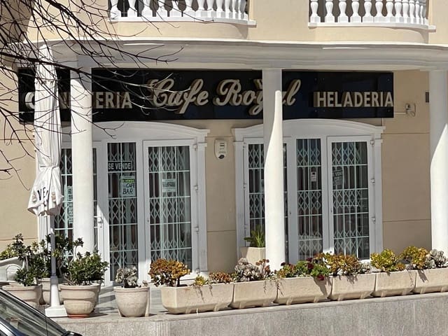 1 soveværelse Virksomhed til salg i Guardamar Playa, Guardamar del Segura - € 405.000 (Ref: 9032592)