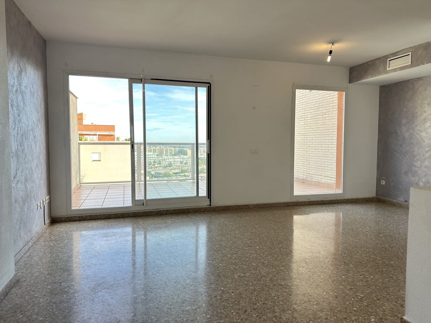 3 soveværelse Lejlighed til salg i Paterna med swimmingpool garage - € 425.000 (Ref: 8756337)