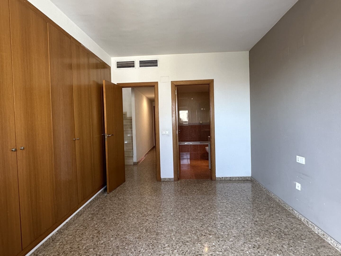 3 soveværelse Lejlighed til salg i Paterna med swimmingpool garage - € 425.000 (Ref: 8756337)