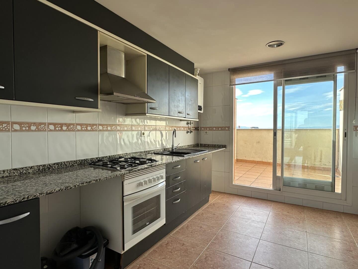 3 soveværelse Lejlighed til salg i Paterna med swimmingpool garage - € 425.000 (Ref: 8756337)