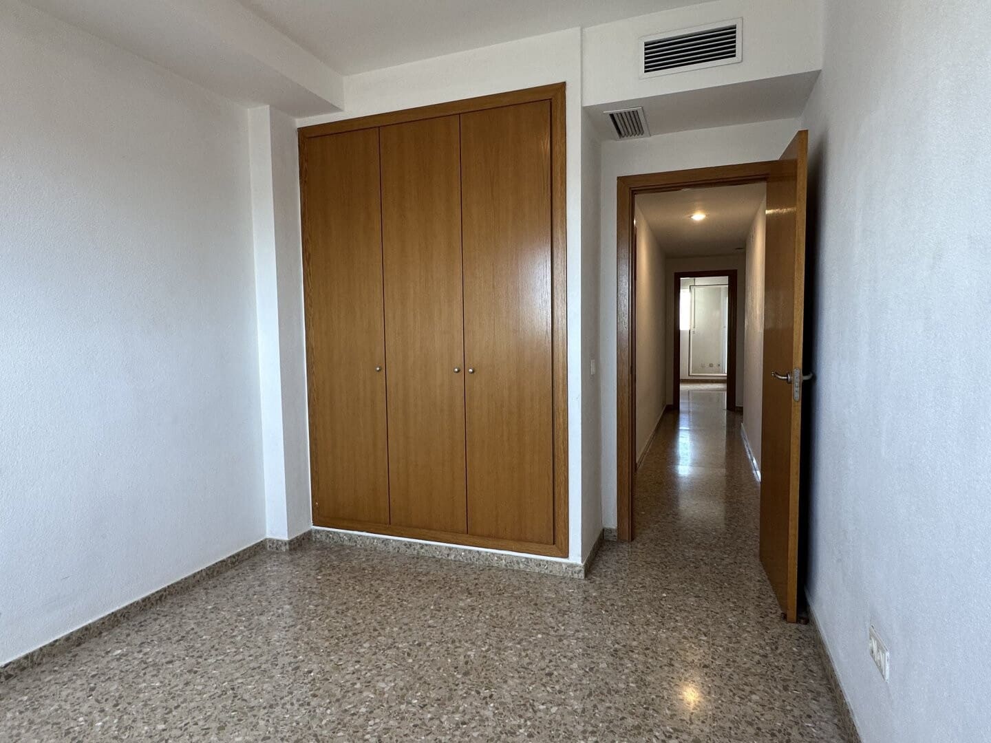 3 soveværelse Lejlighed til salg i Paterna med swimmingpool garage - € 425.000 (Ref: 8756337)