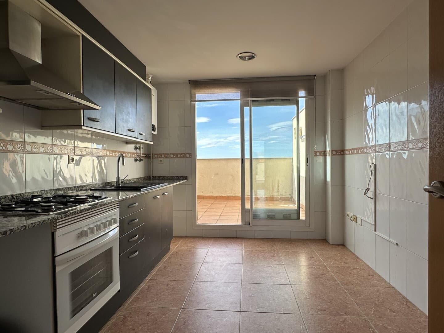 3 soveværelse Lejlighed til salg i Paterna med swimmingpool garage - € 425.000 (Ref: 8756337)