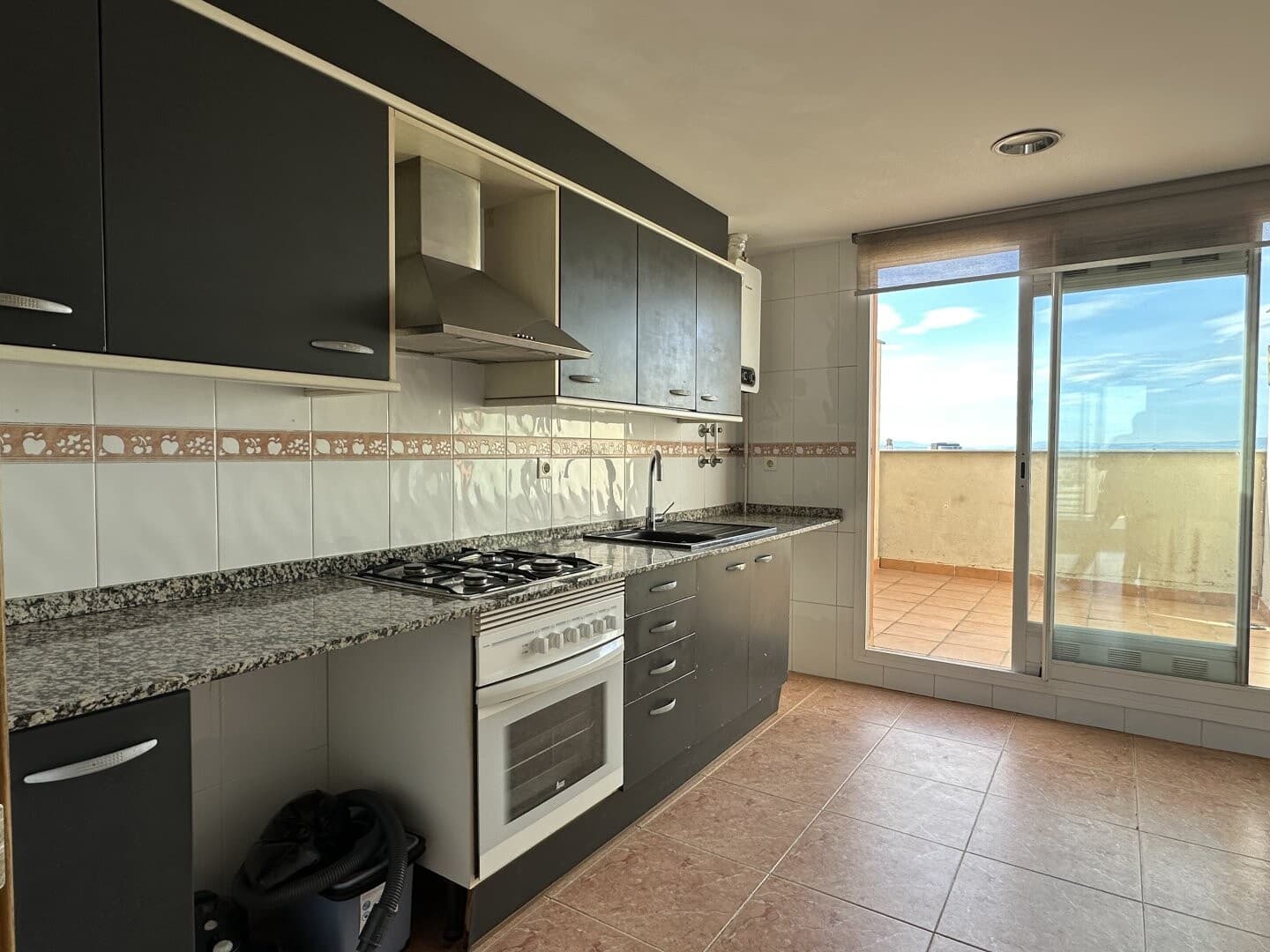 3 soveværelse Lejlighed til salg i Paterna med swimmingpool garage - € 425.000 (Ref: 8756337)