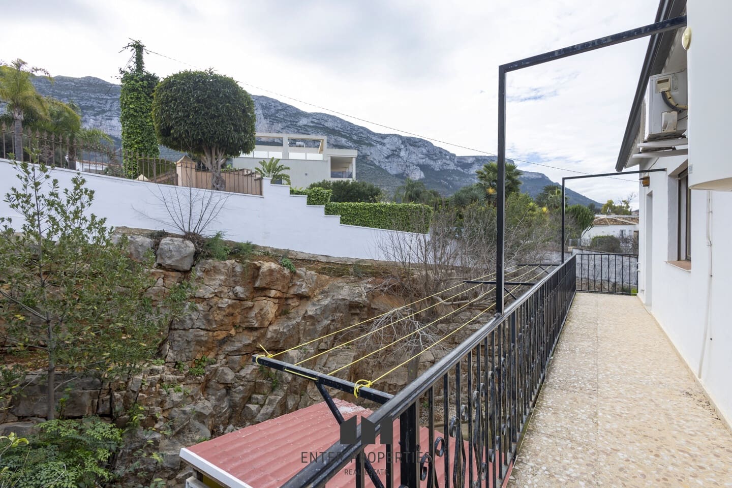 5 soverom Villa til salgs i Denia med svømmebasseng - € 580 000 (Ref: 8758576)