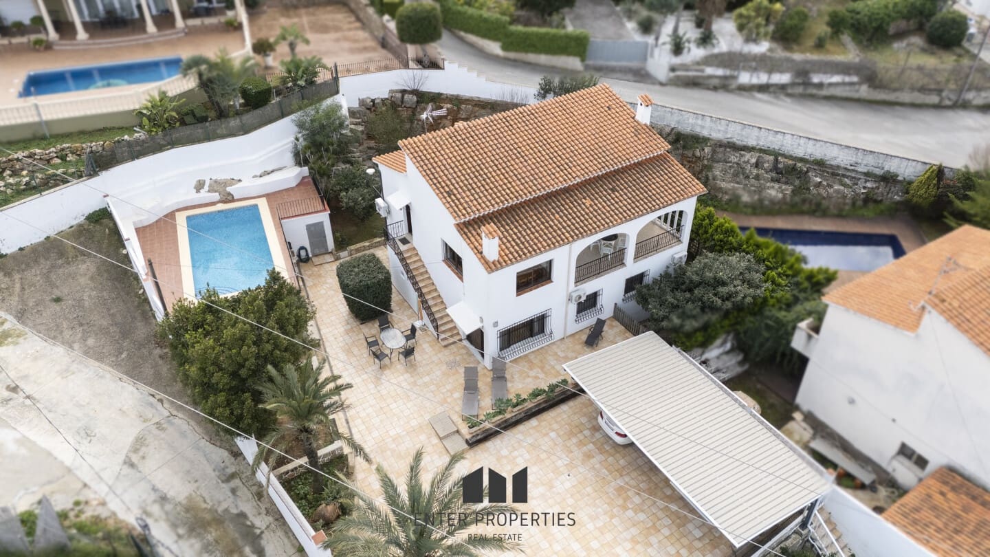 5 soverom Villa til salgs i Denia med svømmebasseng - € 580 000 (Ref: 8758576)