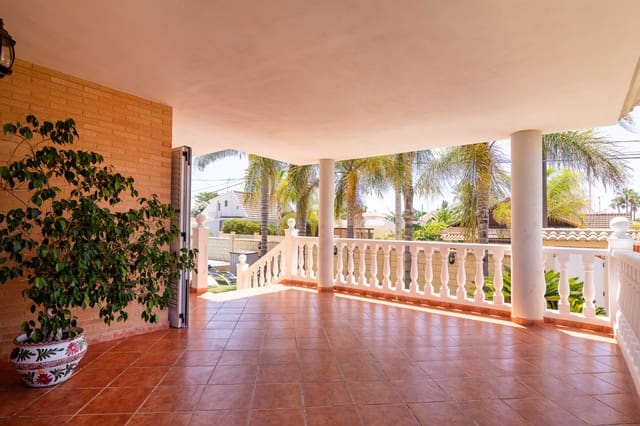 4 slaapkamer Villa te koop in Canet d'En Berenguer met zwembad garage - € 618.000 (Ref: 8758587)