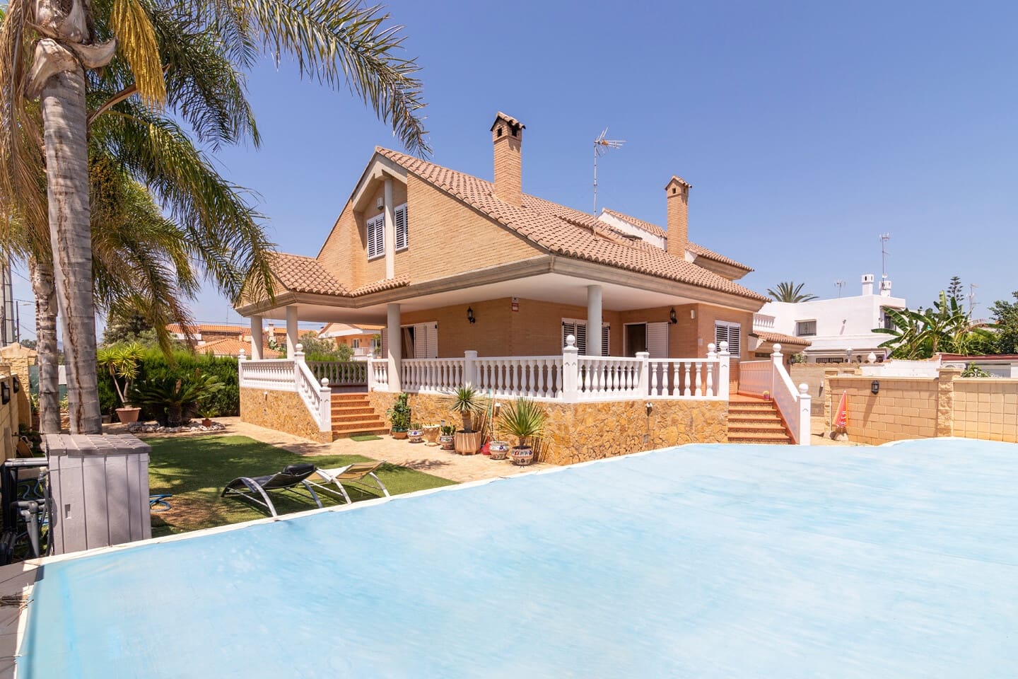4 slaapkamer Villa te koop in Canet d'En Berenguer met zwembad garage - € 618.000 (Ref: 8758587)