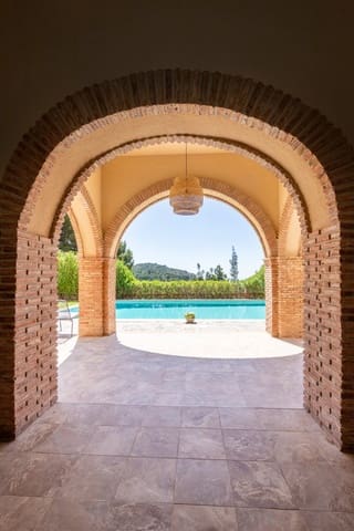 16 soverom Villa til salgs i Náquera med svømmebasseng garasje - € 3 650 000 (Ref: 8758588)