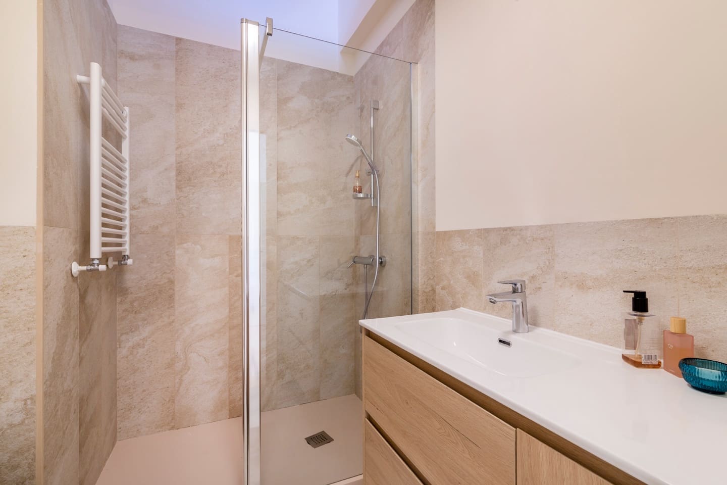 16 soverom Villa til salgs i Naquera med svømmebasseng garasje - € 3 650 000 (Ref: 8758588)