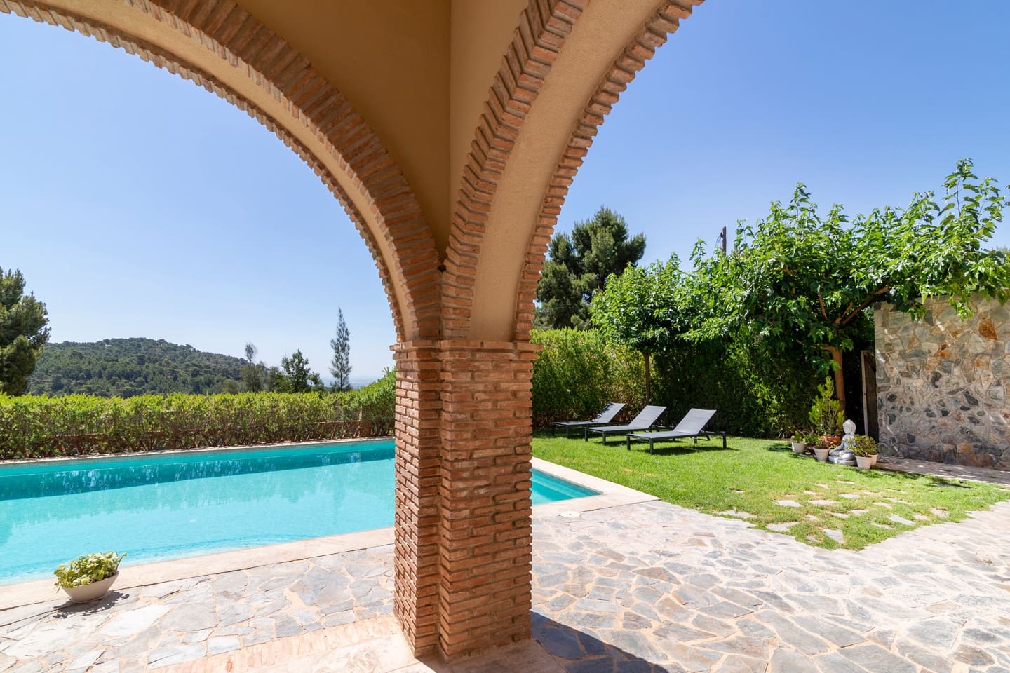 16 soverom Villa til salgs i Naquera med svømmebasseng garasje - € 3 650 000 (Ref: 8758588)