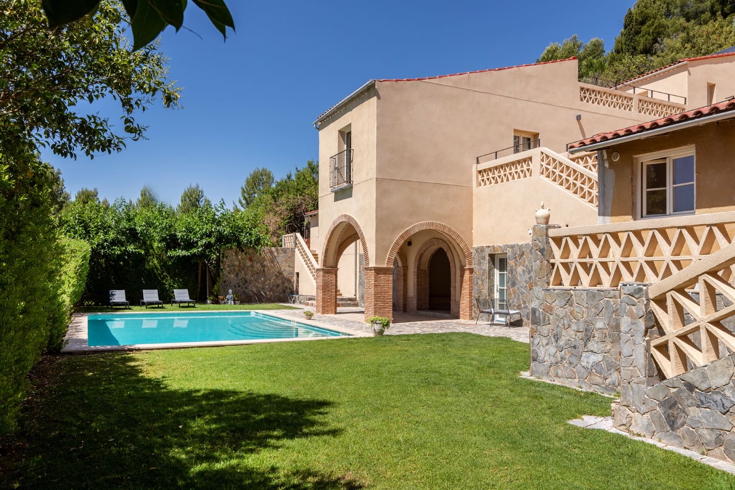 16 soverom Villa til salgs i Naquera med svømmebasseng garasje - € 3 650 000 (Ref: 8758588)