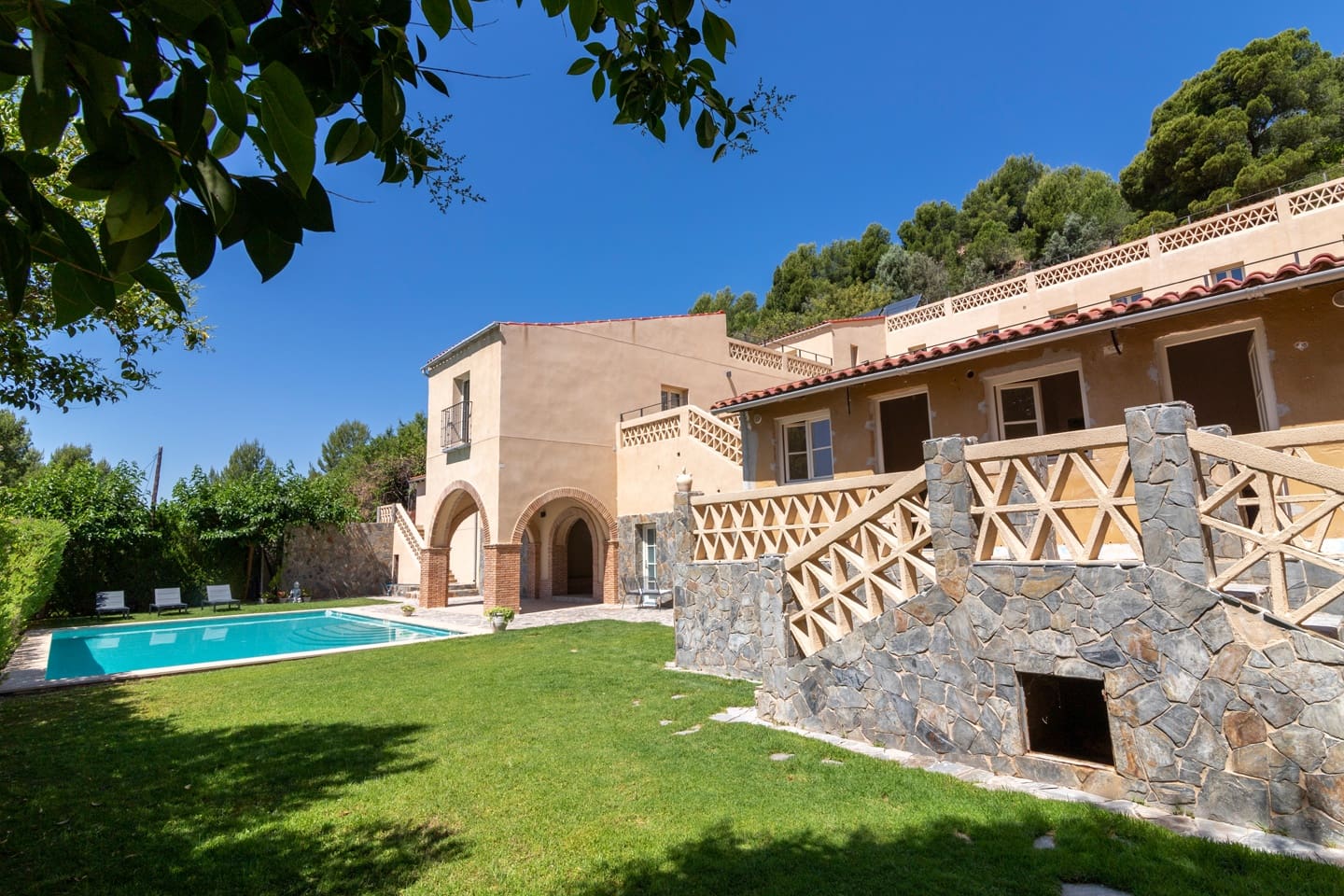 16 soverom Villa til salgs i Naquera med svømmebasseng garasje - € 3 650 000 (Ref: 8758588)