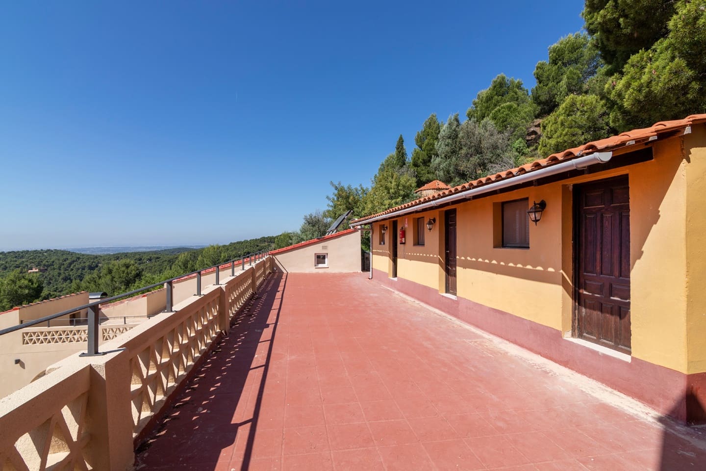 16 soverom Villa til salgs i Naquera med svømmebasseng garasje - € 3 650 000 (Ref: 8758588)