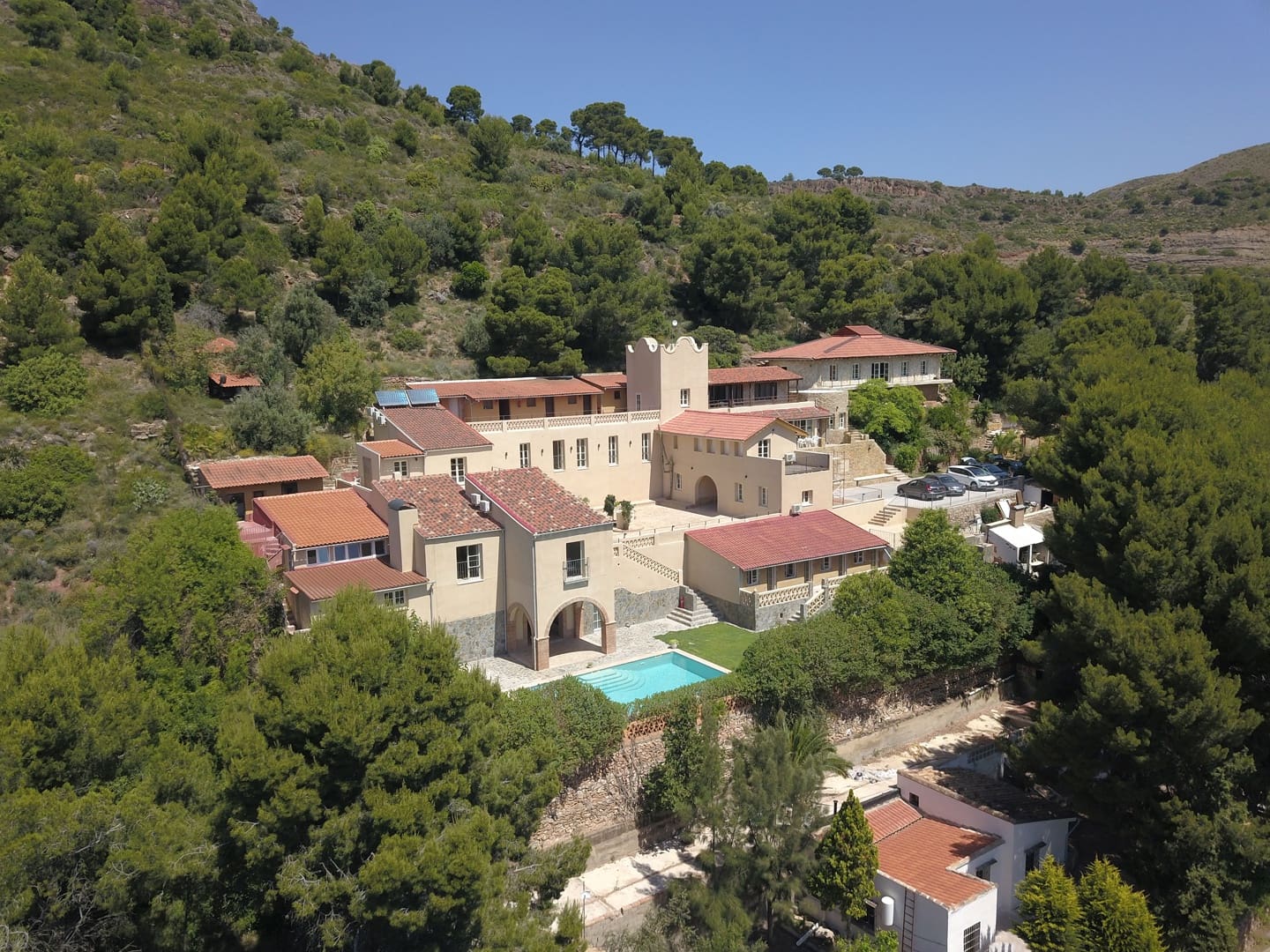 16 soverom Villa til salgs i Naquera med svømmebasseng garasje - € 3 650 000 (Ref: 8758588)