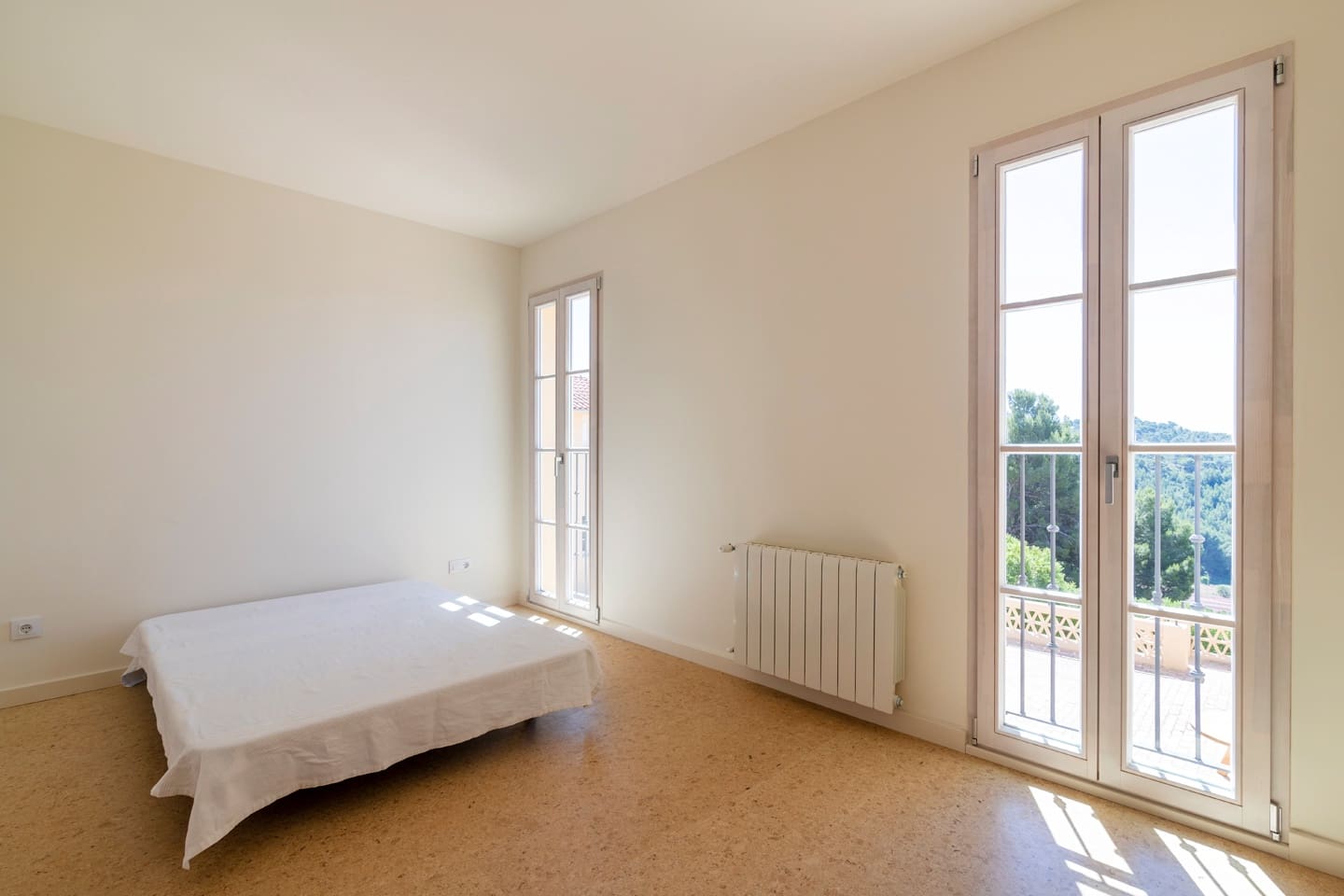 16 soverom Villa til salgs i Naquera med svømmebasseng garasje - € 3 650 000 (Ref: 8758588)