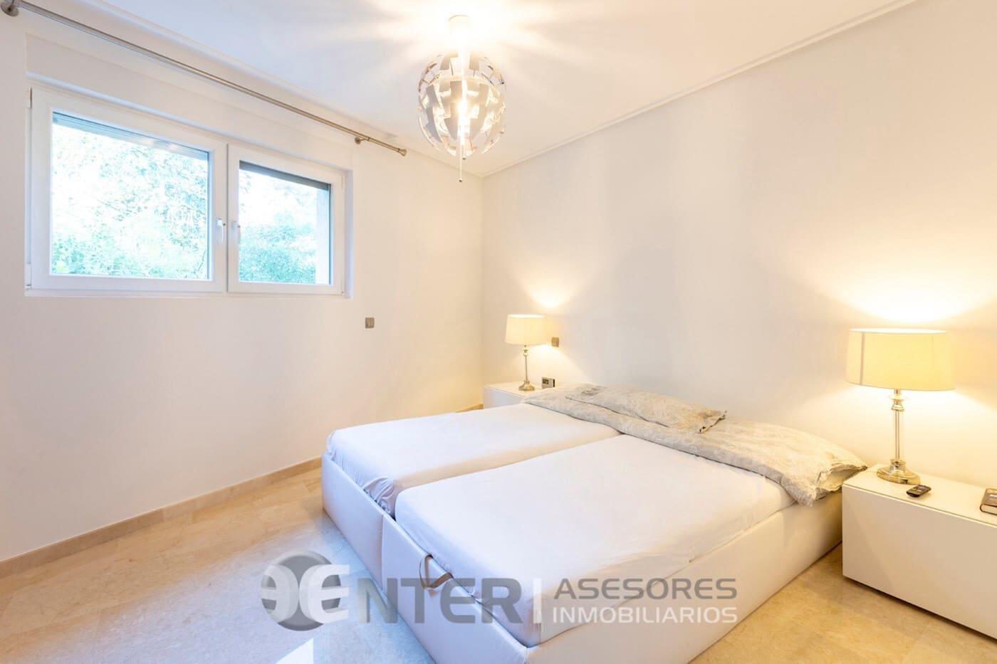 4 chambre Villa/Maison à vendre à Gilet avec piscine garage - 795 000 € (Ref: 8758591)