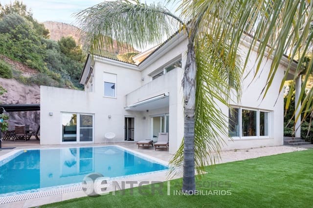 4 chambre Villa/Maison à vendre à Gilet avec piscine garage - 795 000 € (Ref: 8758591)