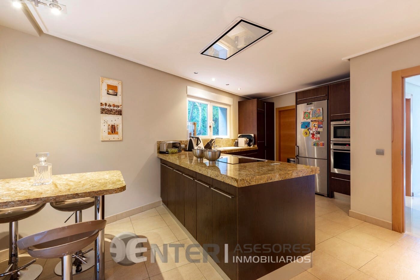 4 chambre Villa/Maison à vendre à Gilet avec piscine garage - 795 000 € (Ref: 8758591)