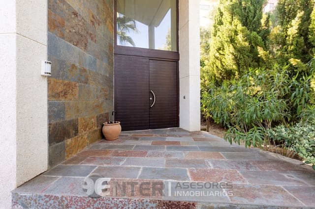 4 chambre Villa/Maison à vendre à Gilet avec piscine garage - 795 000 € (Ref: 8758591)