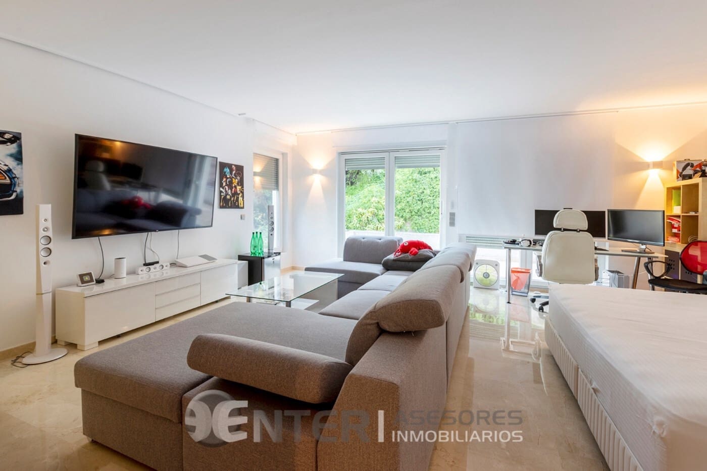 4 chambre Villa/Maison à vendre à Gilet avec piscine garage - 795 000 € (Ref: 8758591)