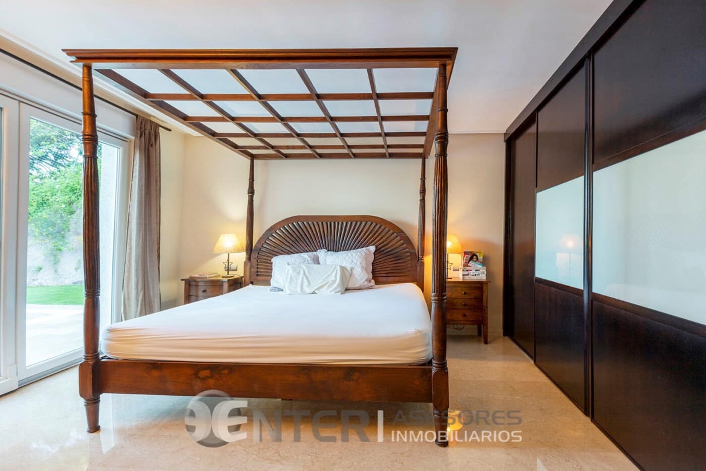 4 chambre Villa/Maison à vendre à Gilet avec piscine garage - 795 000 € (Ref: 8758591)