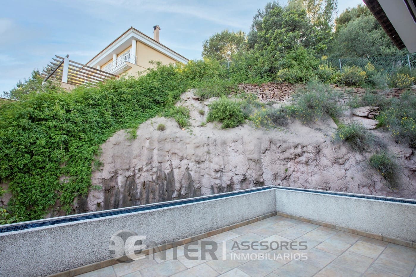 4 chambre Villa/Maison à vendre à Gilet avec piscine garage - 795 000 € (Ref: 8758591)