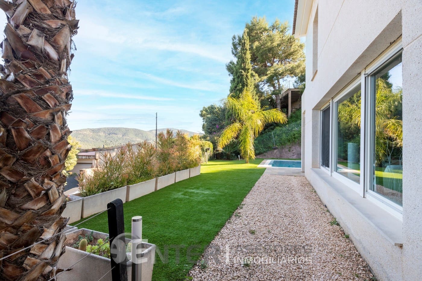 4 chambre Villa/Maison à vendre à Gilet avec piscine garage - 795 000 € (Ref: 8758591)