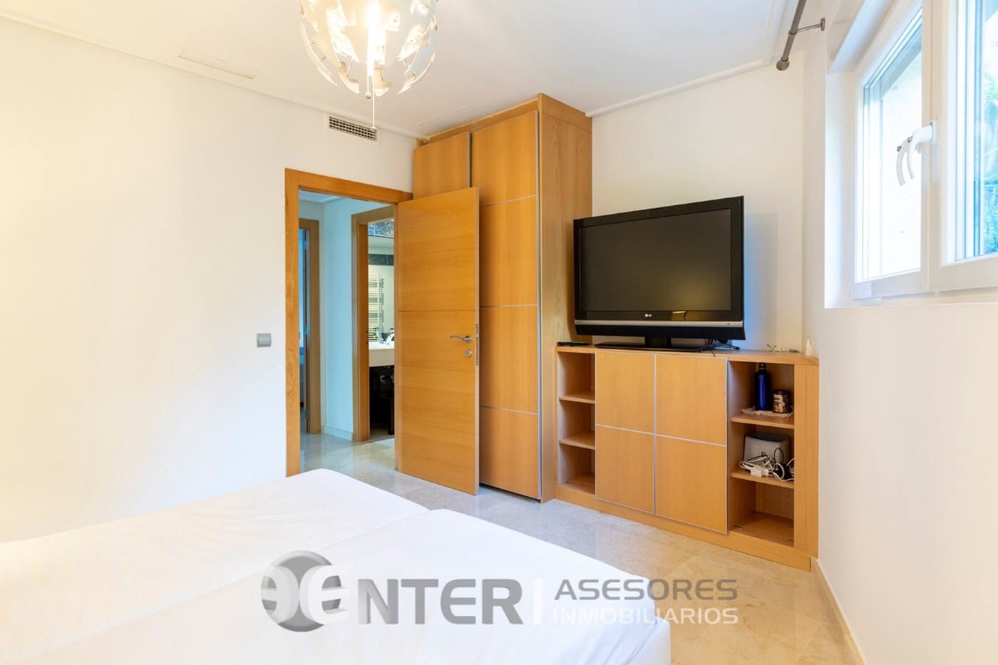 4 chambre Villa/Maison à vendre à Gilet avec piscine garage - 795 000 € (Ref: 8758591)