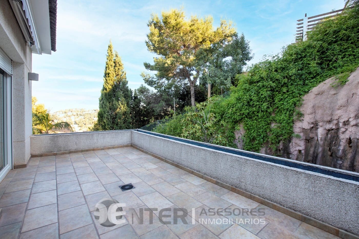 4 chambre Villa/Maison à vendre à Gilet avec piscine garage - 795 000 € (Ref: 8758591)