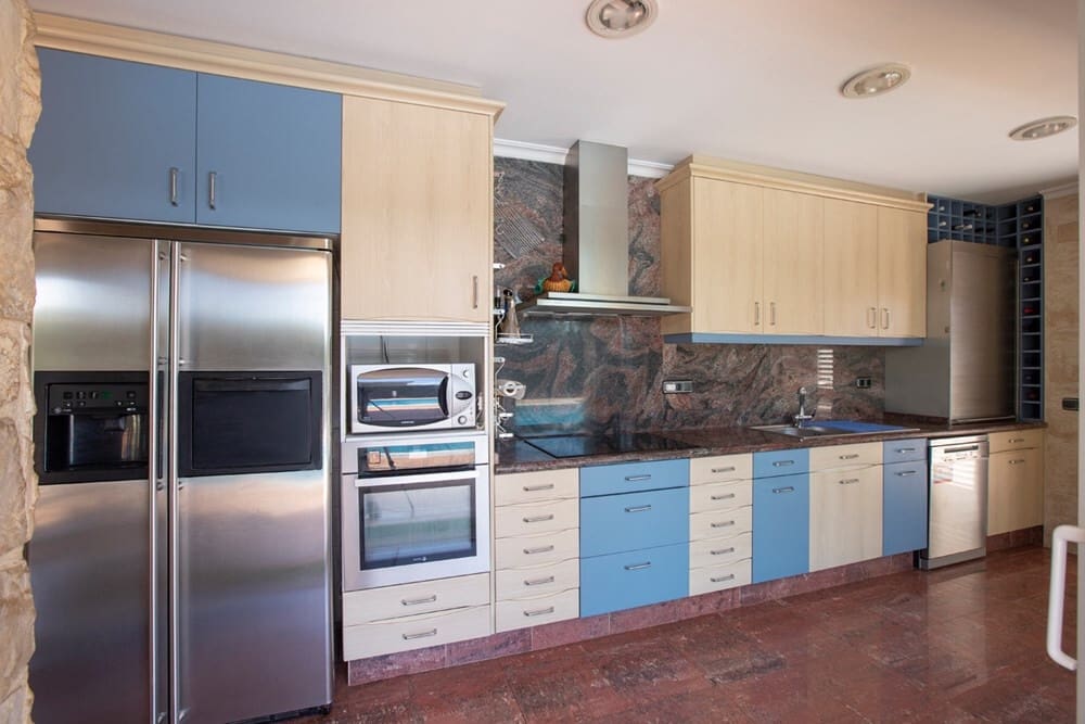 5 slaapkamer Villa te koop in Serra met zwembad garage - € 790.000 (Ref: 8758592)