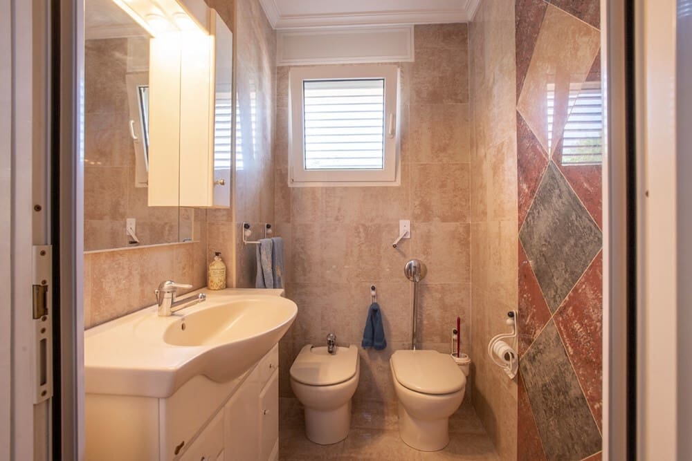 5 slaapkamer Villa te koop in Serra met zwembad garage - € 790.000 (Ref: 8758592)