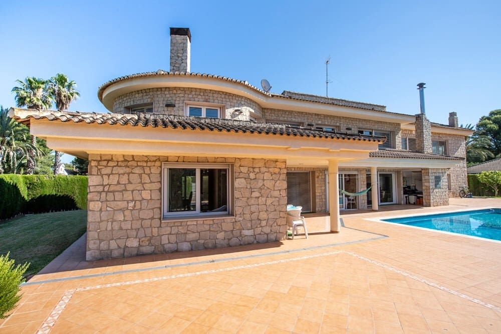 5 slaapkamer Villa te koop in Serra met zwembad garage - € 790.000 (Ref: 8758592)