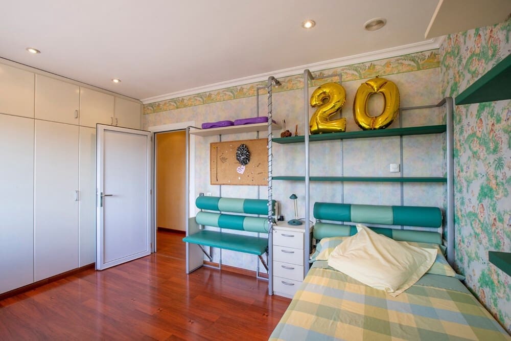 5 slaapkamer Villa te koop in Serra met zwembad garage - € 790.000 (Ref: 8758592)