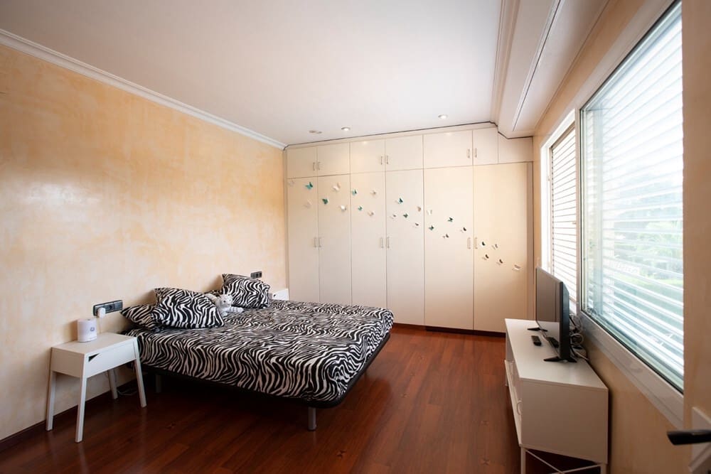 5 slaapkamer Villa te koop in Serra met zwembad garage - € 790.000 (Ref: 8758592)