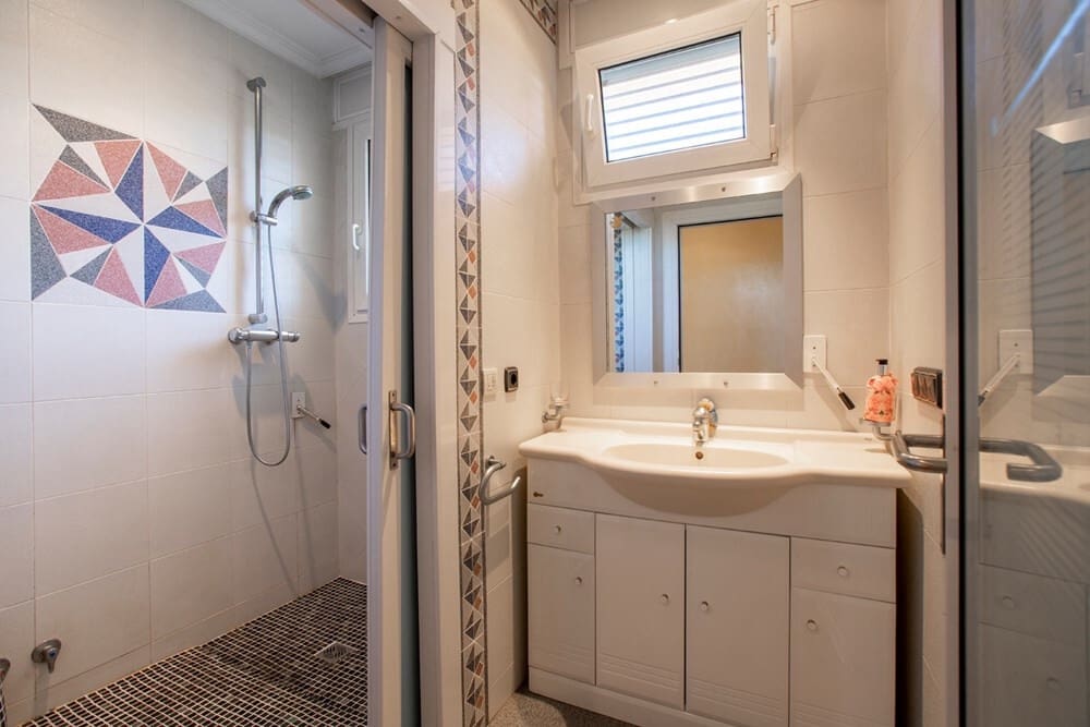 5 slaapkamer Villa te koop in Serra met zwembad garage - € 790.000 (Ref: 8758592)